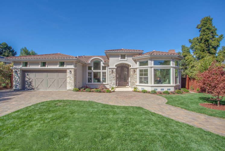 L7 Home Ivy Front Exterior