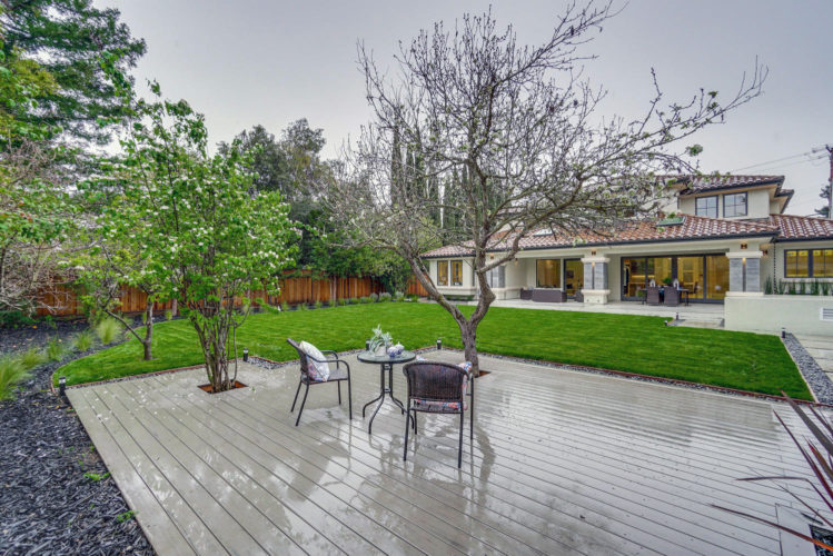 L7 Home Verde Backyard 1498x1000 72dpi B
