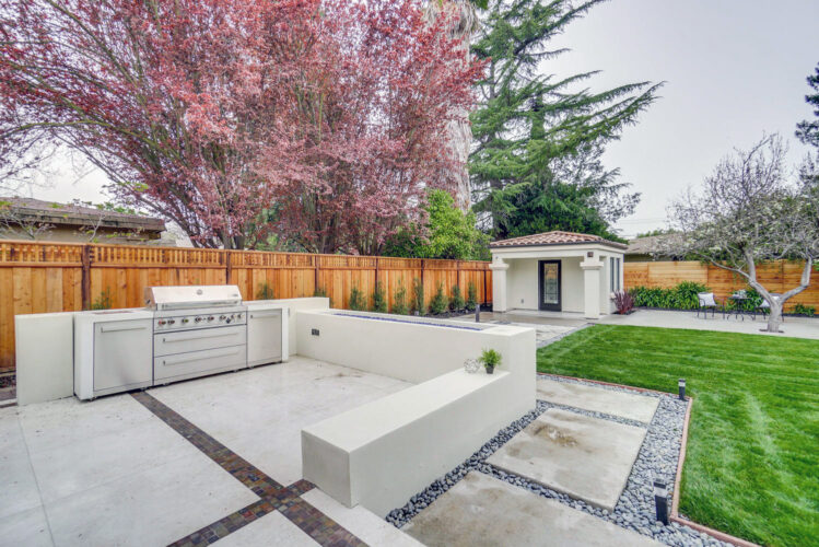 pa-large-162-39-Backyard-1497x1000-72dpi